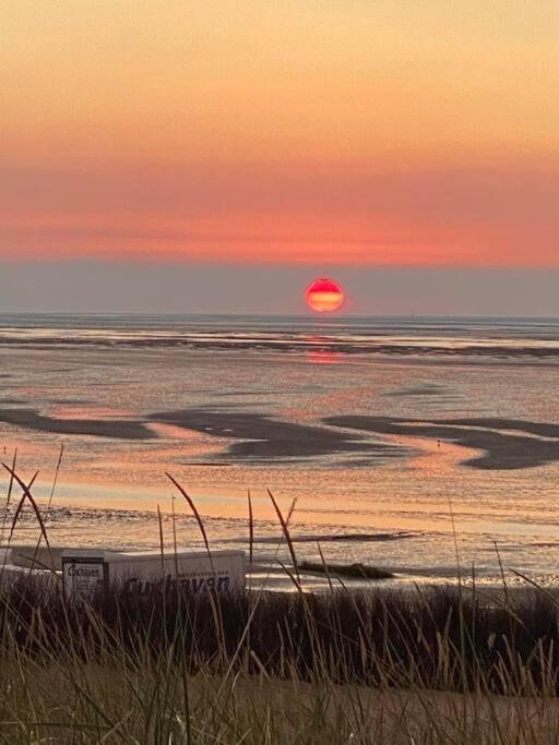 Gemutliche Strandnahe Mit Deichblick Cuxhaven